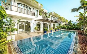 Sunset Sanato Resort & Villas